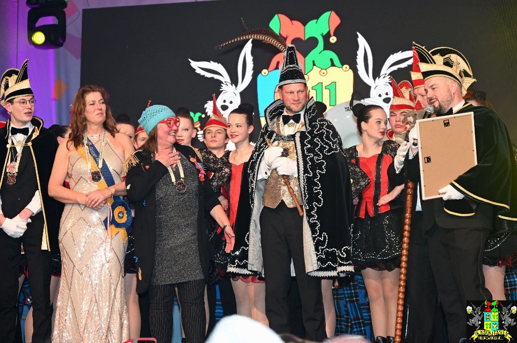 ../Images/Senioren carnaval 2024 255.jpg